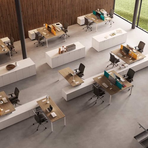 9 tavoli da ufficio di 3 dimensioni diverse