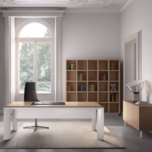 Ambiente ufficio con tavolo con gambe bianche e armadio contenitore senza ante marrone