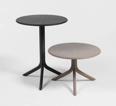 2 tavolini da esterno colori nero e grigio